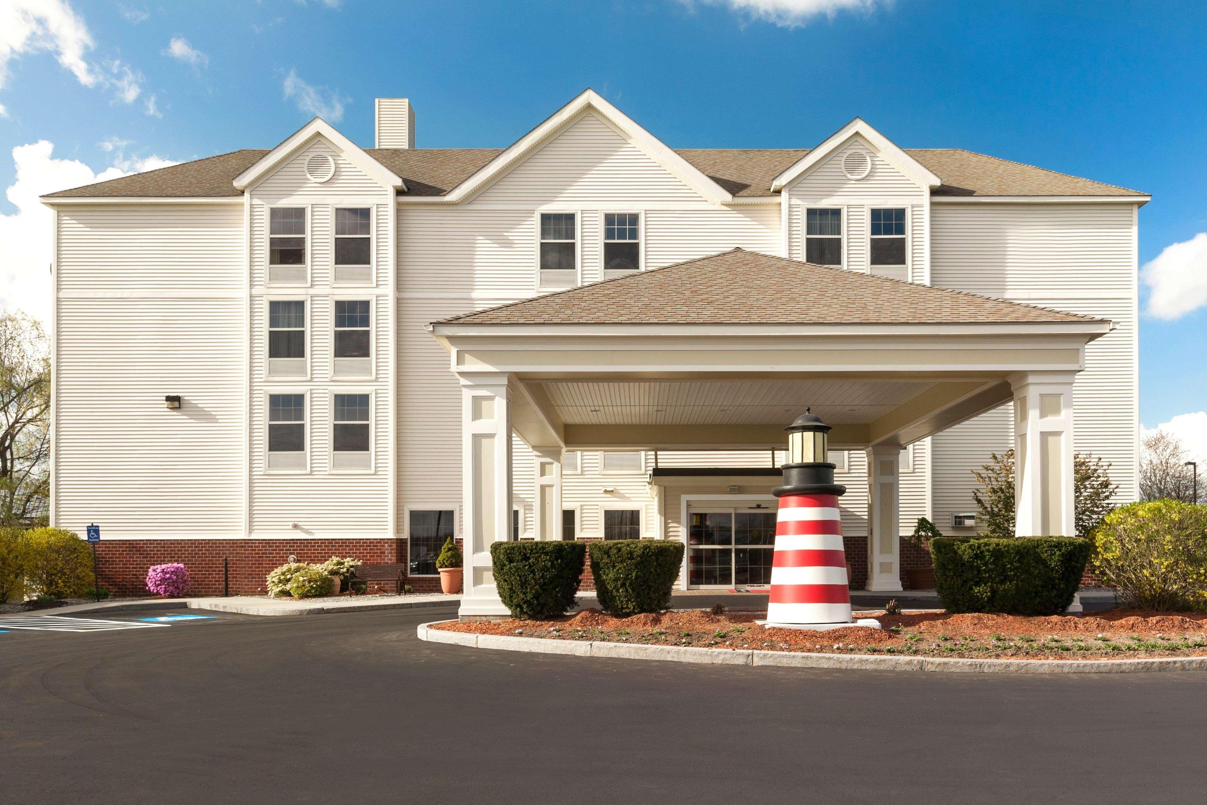 Hampton Inn Waterville Exterior photo